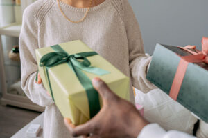 Lees meer over het artikel 23 bijzondere gepersonaliseerde cadeaus voor een vrouw: inspiratie en tips (2023)