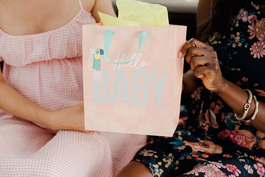 Je bekijkt nu De 10 leukste cadeaus voor iemand die zwanger is per post (2023)